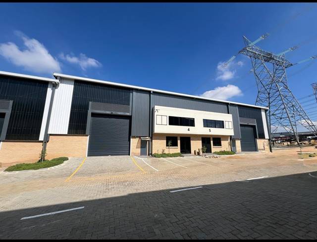 564M² WAREHOUSE TO LET IN SAMRAND BUSINESS PARK